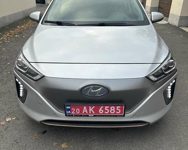 Серый Хендай Ioniq, объемом двигателя 0 л и пробегом 129 тыс. км за 12900 $, фото 1 на Automoto.ua
