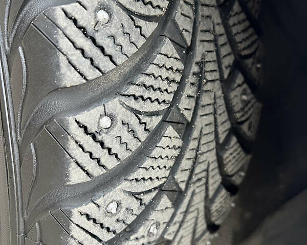 Серый Хендай Ioniq, объемом двигателя 0 л и пробегом 150 тыс. км за 12490 $, фото 19 на Automoto.ua