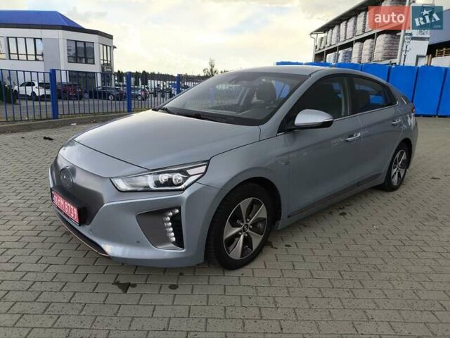 Сірий Хендай Ioniq, об'ємом двигуна 0 л та пробігом 110 тис. км за 11800 $, фото 9 на Automoto.ua