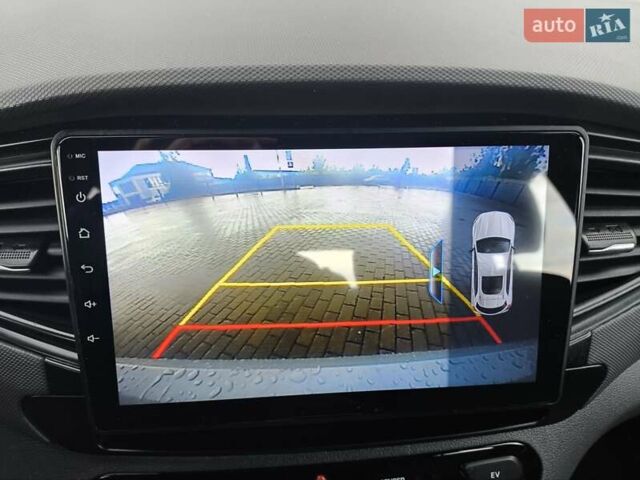 Сірий Хендай Ioniq, об'ємом двигуна 0 л та пробігом 106 тис. км за 12018 $, фото 44 на Automoto.ua