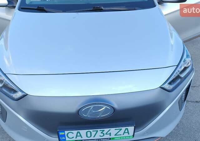 Серый Хендай Ioniq, объемом двигателя 0 л и пробегом 111 тыс. км за 14800 $, фото 65 на Automoto.ua