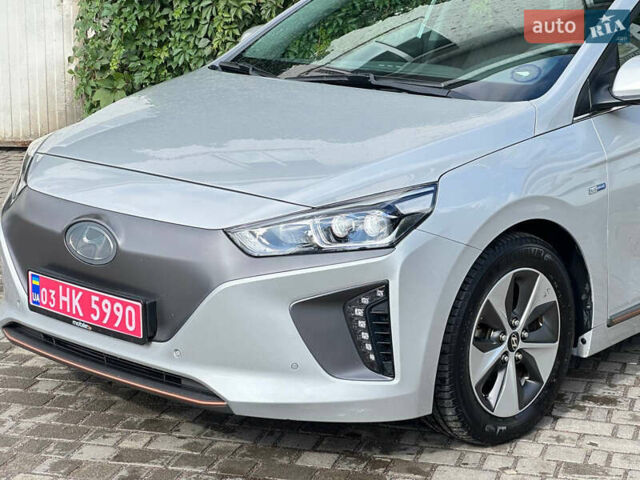 Сірий Хендай Ioniq, об'ємом двигуна 0 л та пробігом 33 тис. км за 13800 $, фото 15 на Automoto.ua