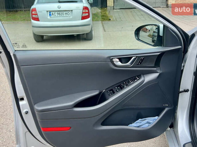 Серый Хендай Ioniq, объемом двигателя 0 л и пробегом 150 тыс. км за 12490 $, фото 20 на Automoto.ua