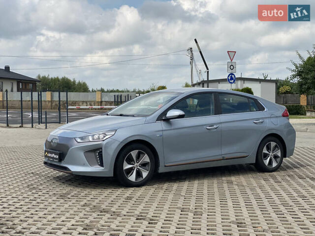 Серый Хендай Ioniq, объемом двигателя 0 л и пробегом 135 тыс. км за 12999 $, фото 3 на Automoto.ua