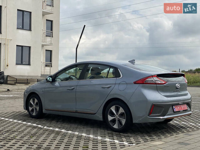Серый Хендай Ioniq, объемом двигателя 0 л и пробегом 135 тыс. км за 12999 $, фото 12 на Automoto.ua