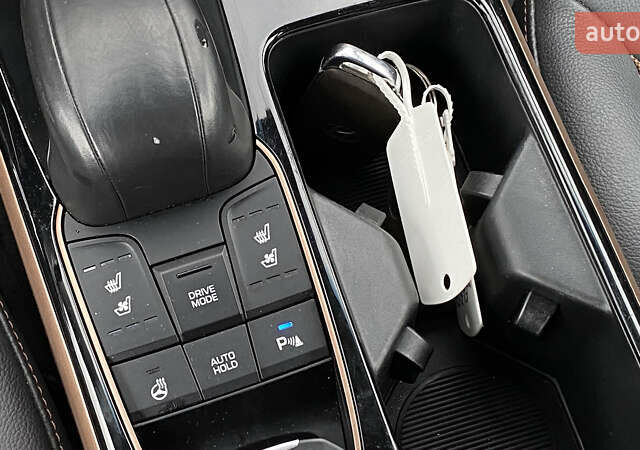 Серый Хендай Ioniq, объемом двигателя 0 л и пробегом 135 тыс. км за 12999 $, фото 37 на Automoto.ua