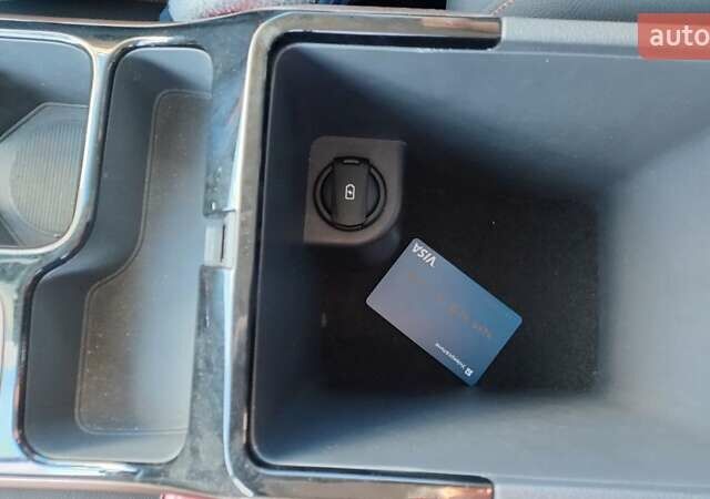 Серый Хендай Ioniq, объемом двигателя 0 л и пробегом 111 тыс. км за 14800 $, фото 31 на Automoto.ua