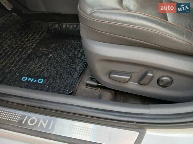 Серый Хендай Ioniq, объемом двигателя 0 л и пробегом 140 тыс. км за 12400 $, фото 12 на Automoto.ua