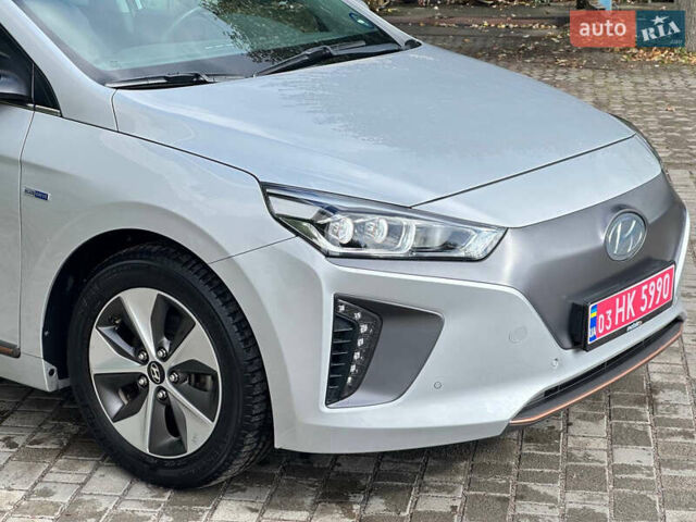 Сірий Хендай Ioniq, об'ємом двигуна 0 л та пробігом 33 тис. км за 13800 $, фото 3 на Automoto.ua