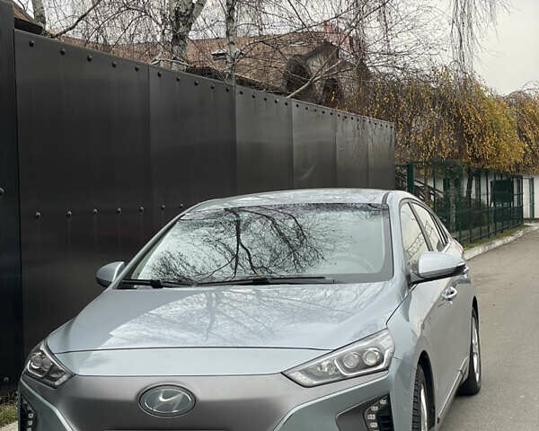 Серый Хендай Ioniq, объемом двигателя 0 л и пробегом 144 тыс. км за 12300 $, фото 1 на Automoto.ua