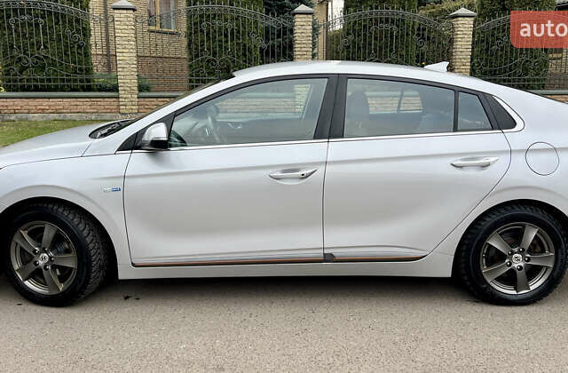 Серый Хендай Ioniq, объемом двигателя 0 л и пробегом 150 тыс. км за 12490 $, фото 8 на Automoto.ua