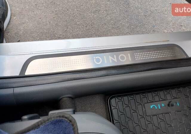 Серый Хендай Ioniq, объемом двигателя 0 л и пробегом 111 тыс. км за 14800 $, фото 34 на Automoto.ua