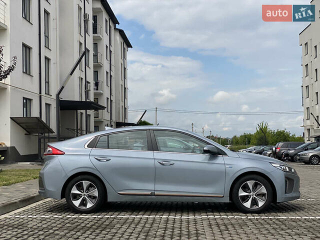 Серый Хендай Ioniq, объемом двигателя 0 л и пробегом 135 тыс. км за 12999 $, фото 24 на Automoto.ua