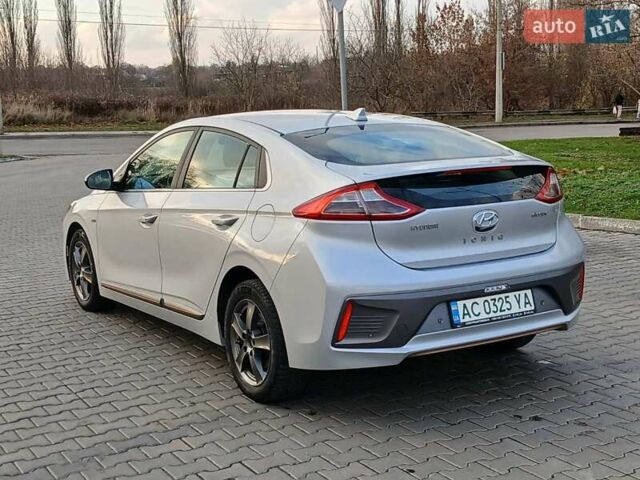 Серый Хендай Ioniq, объемом двигателя 0 л и пробегом 140 тыс. км за 12400 $, фото 9 на Automoto.ua