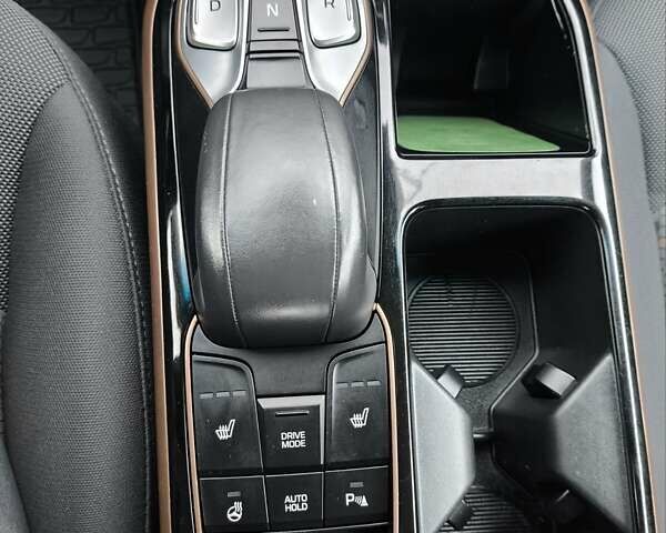 Сірий Хендай Ioniq, об'ємом двигуна 0 л та пробігом 110 тис. км за 11800 $, фото 39 на Automoto.ua