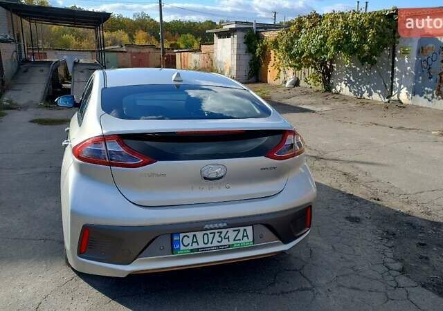 Серый Хендай Ioniq, объемом двигателя 0 л и пробегом 111 тыс. км за 14800 $, фото 44 на Automoto.ua