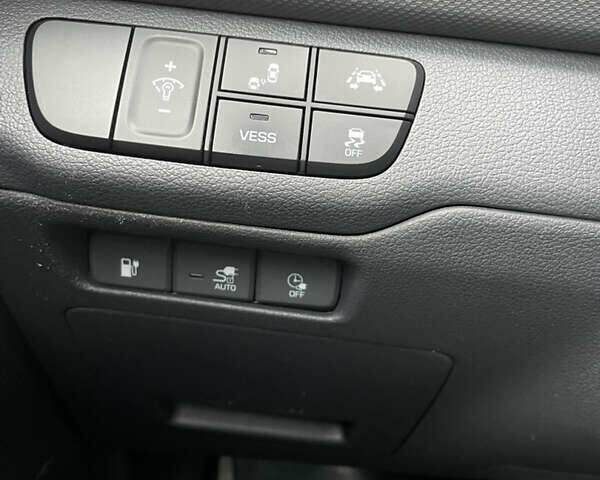 Серый Хендай Ioniq, объемом двигателя 0 л и пробегом 144 тыс. км за 12300 $, фото 8 на Automoto.ua