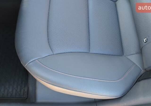 Серый Хендай Ioniq, объемом двигателя 0 л и пробегом 111 тыс. км за 14800 $, фото 21 на Automoto.ua