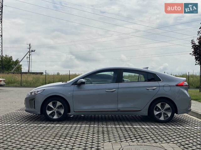 Серый Хендай Ioniq, объемом двигателя 0 л и пробегом 135 тыс. км за 12999 $, фото 11 на Automoto.ua