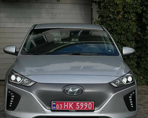 Сірий Хендай Ioniq, об'ємом двигуна 0 л та пробігом 33 тис. км за 13800 $, фото 1 на Automoto.ua