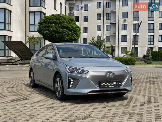 Серый Хендай Ioniq, объемом двигателя 0 л и пробегом 135 тыс. км за 12999 $, фото 10 на Automoto.ua