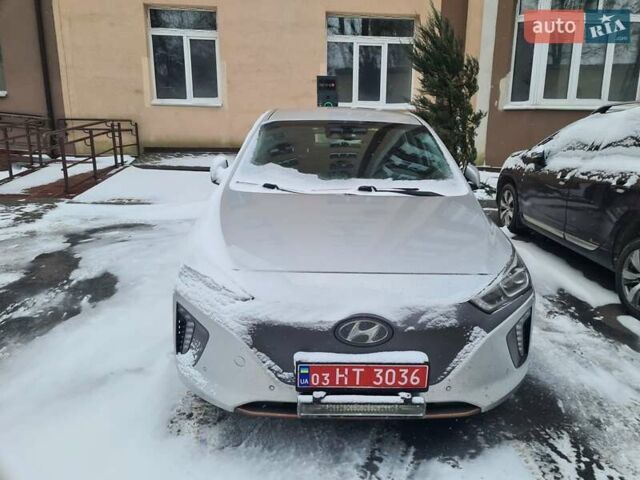 Сірий Хендай Ioniq, об'ємом двигуна 0 л та пробігом 103 тис. км за 13999 $, фото 1 на Automoto.ua
