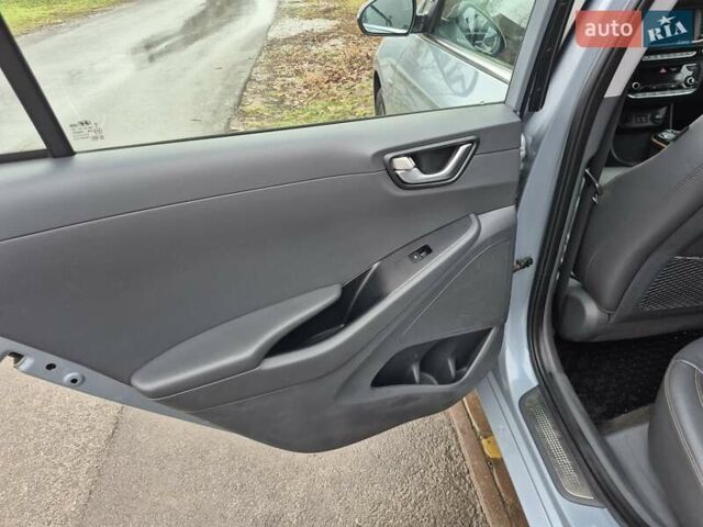 Серый Хендай Ioniq, объемом двигателя 0 л и пробегом 160 тыс. км за 14000 $, фото 25 на Automoto.ua