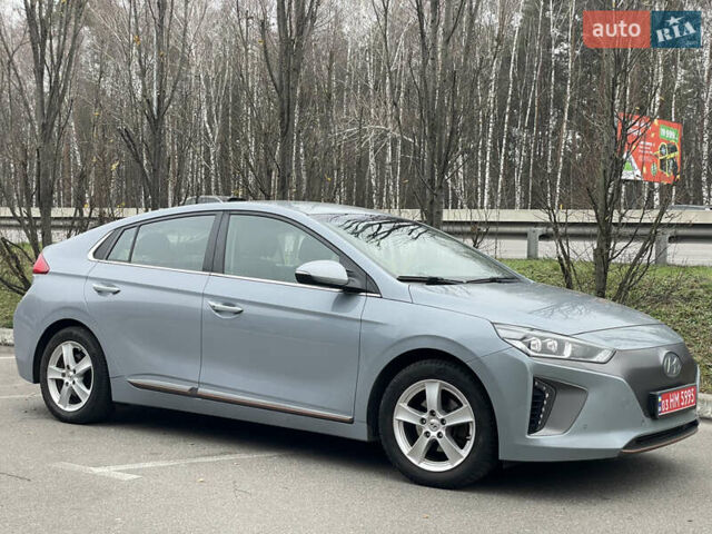 Серый Хендай Ioniq, объемом двигателя 0 л и пробегом 144 тыс. км за 12300 $, фото 5 на Automoto.ua