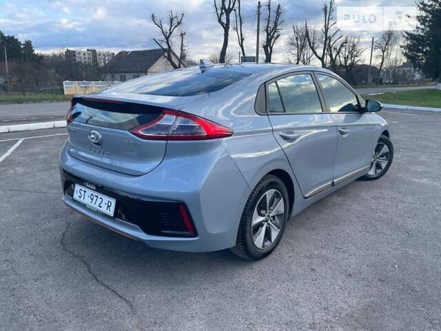 Серый Хендай Ioniq, объемом двигателя 0 л и пробегом 115 тыс. км за 12800 $, фото 9 на Automoto.ua