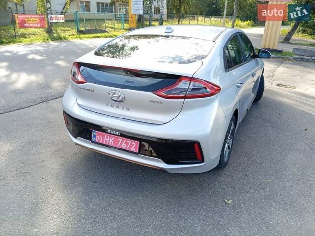 Серый Хендай Ioniq, объемом двигателя 0 л и пробегом 90 тыс. км за 13900 $, фото 36 на Automoto.ua