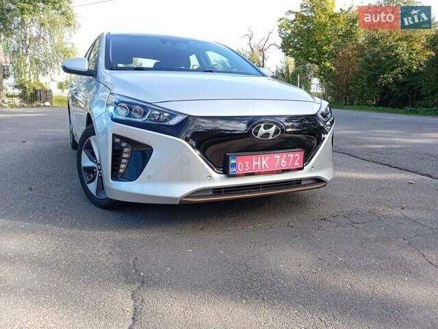 Серый Хендай Ioniq, объемом двигателя 0 л и пробегом 90 тыс. км за 13900 $, фото 38 на Automoto.ua
