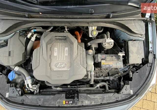 Серый Хендай Ioniq, объемом двигателя 0 л и пробегом 108 тыс. км за 13700 $, фото 35 на Automoto.ua