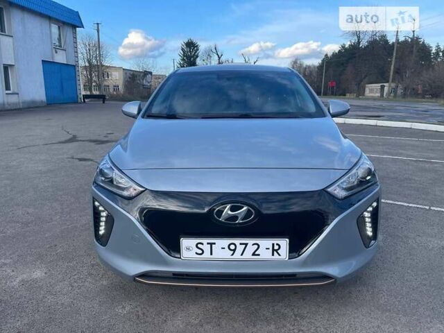 Сірий Хендай Ioniq, об'ємом двигуна 0 л та пробігом 115 тис. км за 12800 $, фото 1 на Automoto.ua