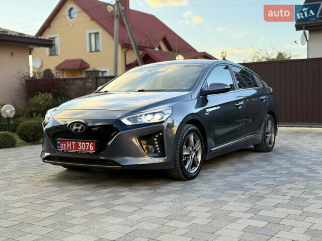 Серый Хендай Ioniq, объемом двигателя 0 л и пробегом 109 тыс. км за 13899 $, фото 6 на Automoto.ua