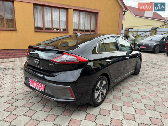 Серый Хендай Ioniq, объемом двигателя 0 л и пробегом 107 тыс. км за 12499 $, фото 60 на Automoto.ua