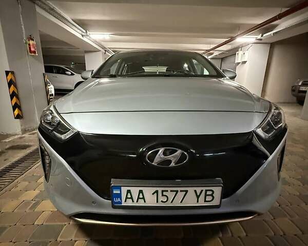 Серый Хендай Ioniq, объемом двигателя 0 л и пробегом 109 тыс. км за 14000 $, фото 13 на Automoto.ua