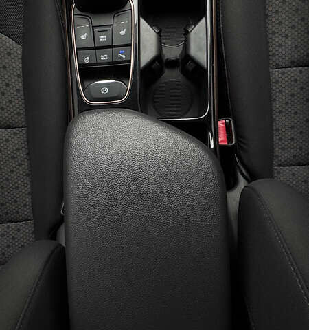 Сірий Хендай Ioniq, об'ємом двигуна 0 л та пробігом 166 тис. км за 11300 $, фото 11 на Automoto.ua