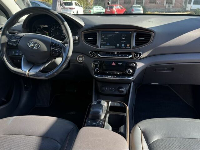 Хендай Ioniq 2018 в Запорожье на Automoto.ua Серый Хендай Ioniq, объемом двигателя 0 л и пробегом 182 тыс. км за 15550 $, фото 6 на Automoto.ua