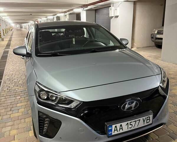 Серый Хендай Ioniq, объемом двигателя 0 л и пробегом 109 тыс. км за 14000 $, фото 12 на Automoto.ua