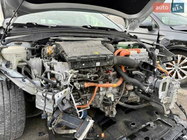 Серый Хендай Ioniq, объемом двигателя 1.6 л и пробегом 129 тыс. км за 7900 $, фото 18 на Automoto.ua