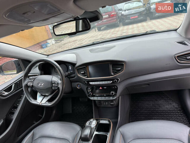 Серый Хендай Ioniq, объемом двигателя 0 л и пробегом 107 тыс. км за 12499 $, фото 34 на Automoto.ua