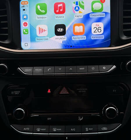 Сірий Хендай Ioniq, об'ємом двигуна 0 л та пробігом 166 тис. км за 11300 $, фото 15 на Automoto.ua