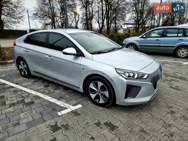 Серый Хендай Ioniq, объемом двигателя 0 л и пробегом 137 тыс. км за 12950 $, фото 19 на Automoto.ua