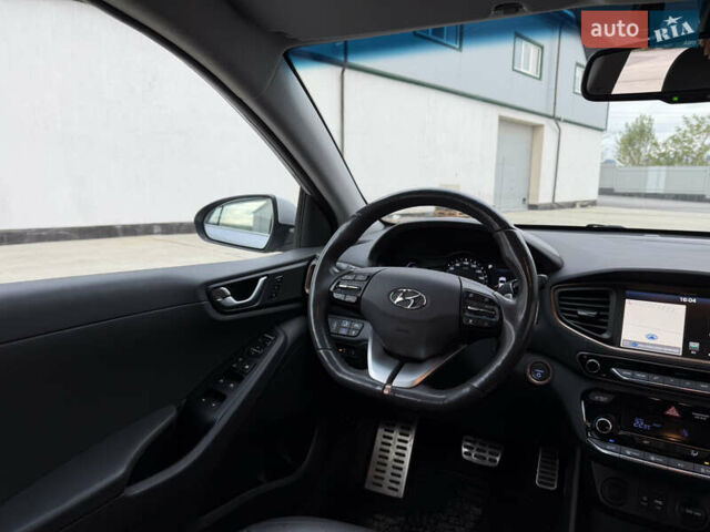 Серый Хендай Ioniq, объемом двигателя 0 л и пробегом 87 тыс. км за 13500 $, фото 14 на Automoto.ua