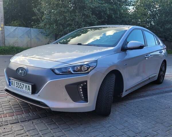 Серый Хендай Ioniq, объемом двигателя 0 л и пробегом 128 тыс. км за 13700 $, фото 7 на Automoto.ua