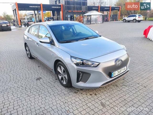 Хендай Ioniq 2018 в Полтаве на Automoto.ua Серый Хендай Ioniq, объемом двигателя 0 л и пробегом 114 тыс. км за 15100 $, фото 4 на Automoto.ua