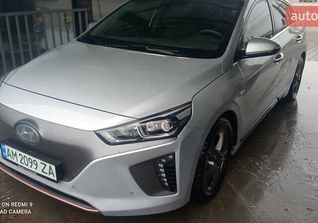 Сірий Хендай Ioniq, об'ємом двигуна 0 л та пробігом 120 тис. км за 13000 $, фото 8 на Automoto.ua