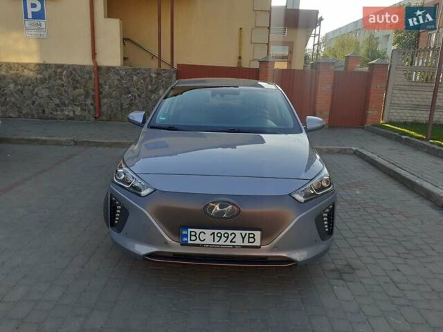 Серый Хендай Ioniq, объемом двигателя 0 л и пробегом 250 тыс. км за 12200 $, фото 7 на Automoto.ua