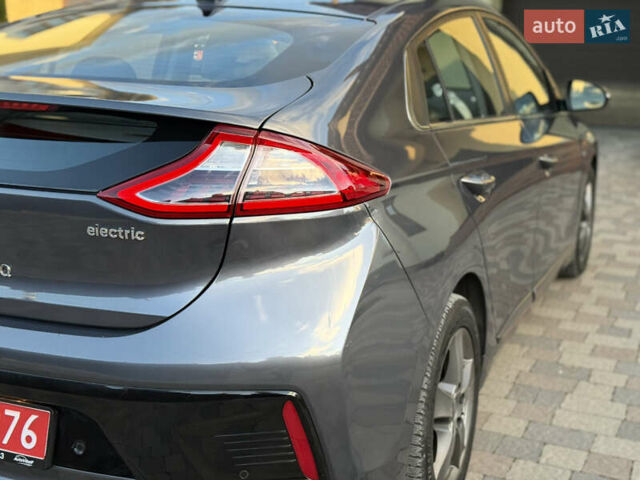 Серый Хендай Ioniq, объемом двигателя 0 л и пробегом 109 тыс. км за 13899 $, фото 10 на Automoto.ua