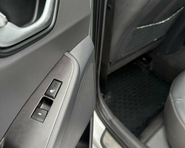 Серый Хендай Ioniq, объемом двигателя 0 л и пробегом 117 тыс. км за 13450 $, фото 12 на Automoto.ua